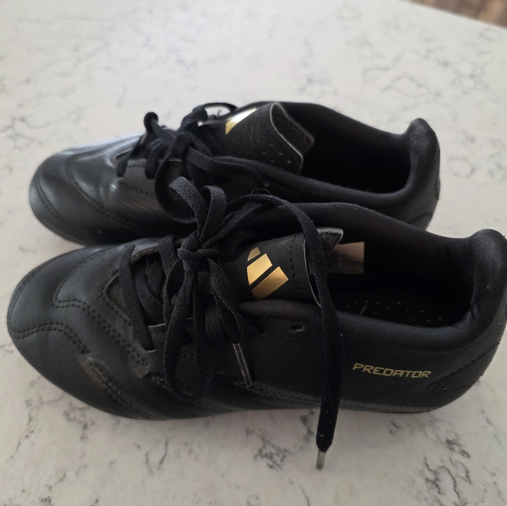 adidas Predator Club Kids' FxG Soccer Cleats Size 2